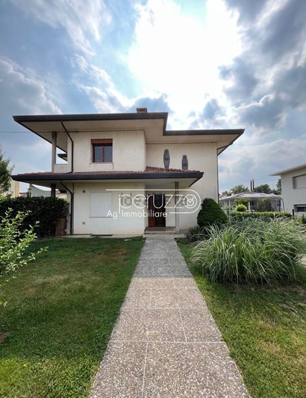 casa indipendente in vendita a Romano d'Ezzelino in zona San Giacomo