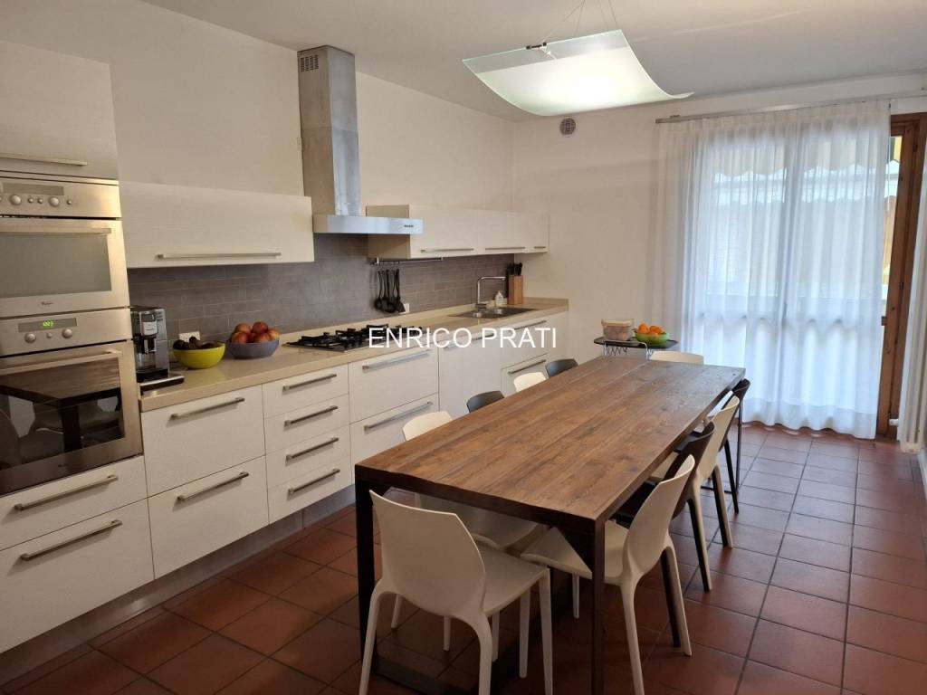 casa indipendente in vendita a Romano d'Ezzelino