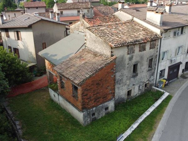 casa indipendente in vendita a Romano d'Ezzelino