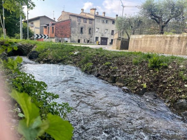 casa indipendente in vendita a Romano d'Ezzelino