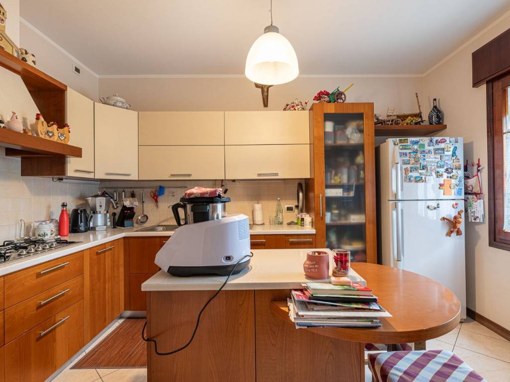 casa indipendente in vendita a Romano d'Ezzelino