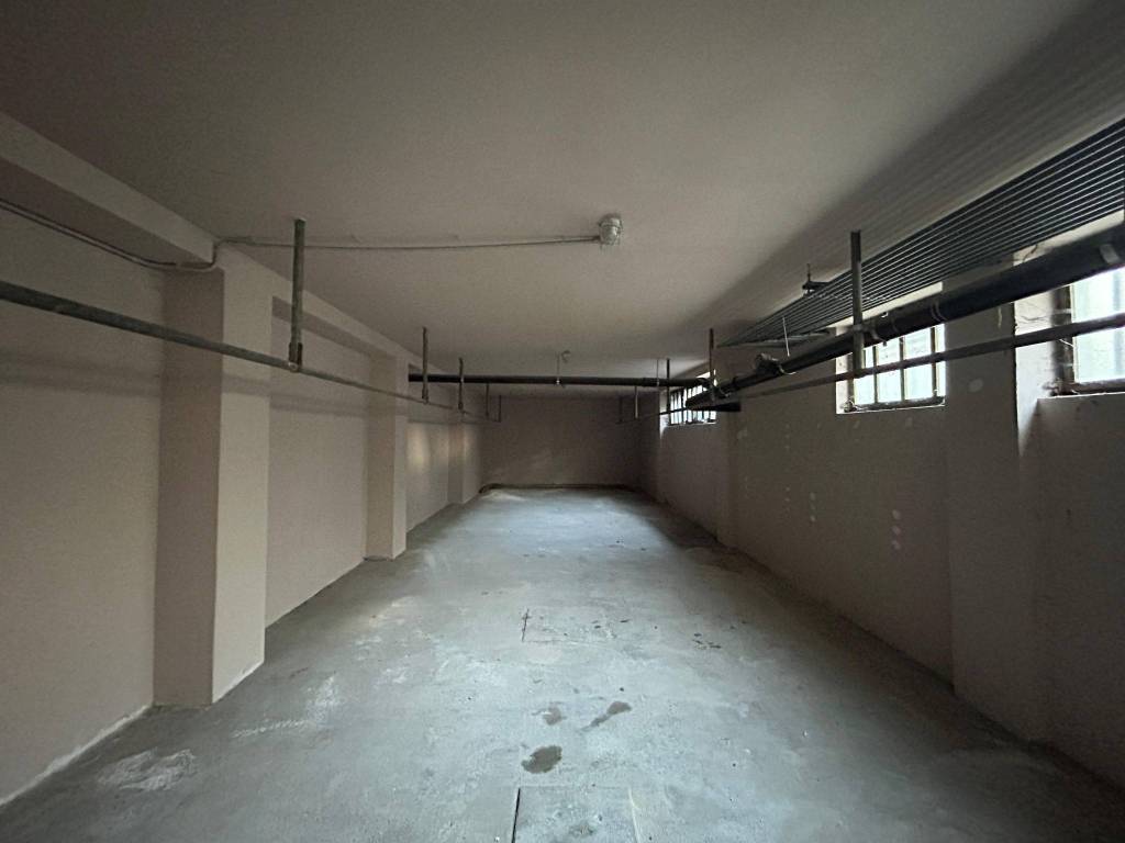 locale commerciale in vendita a Romano d'Ezzelino in zona San Giacomo