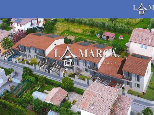 casa indipendente in vendita a Romano d'Ezzelino