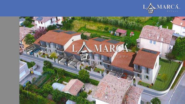 casa indipendente in vendita a Romano d'Ezzelino