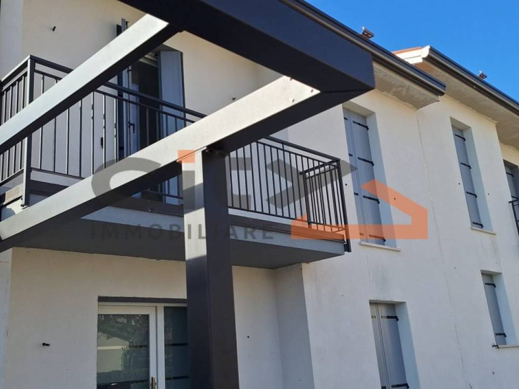 casa indipendente in vendita a Romano d'Ezzelino