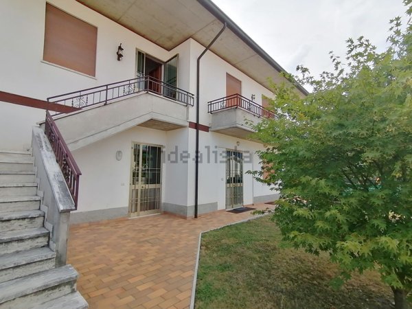 casa indipendente in vendita a Romano d'Ezzelino