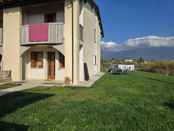 casa indipendente in vendita a Romano d'Ezzelino in zona Fellette