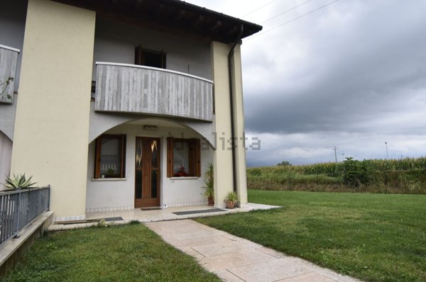 appartamento in vendita a Romano d'Ezzelino in zona Fellette