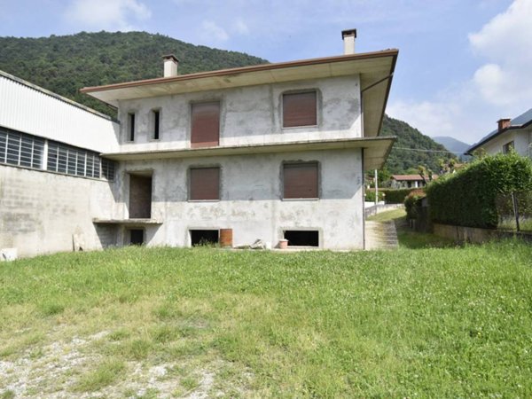 casa indipendente in vendita a Romano d'Ezzelino