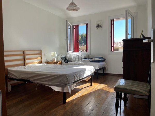 casa indipendente in vendita a Romano d'Ezzelino