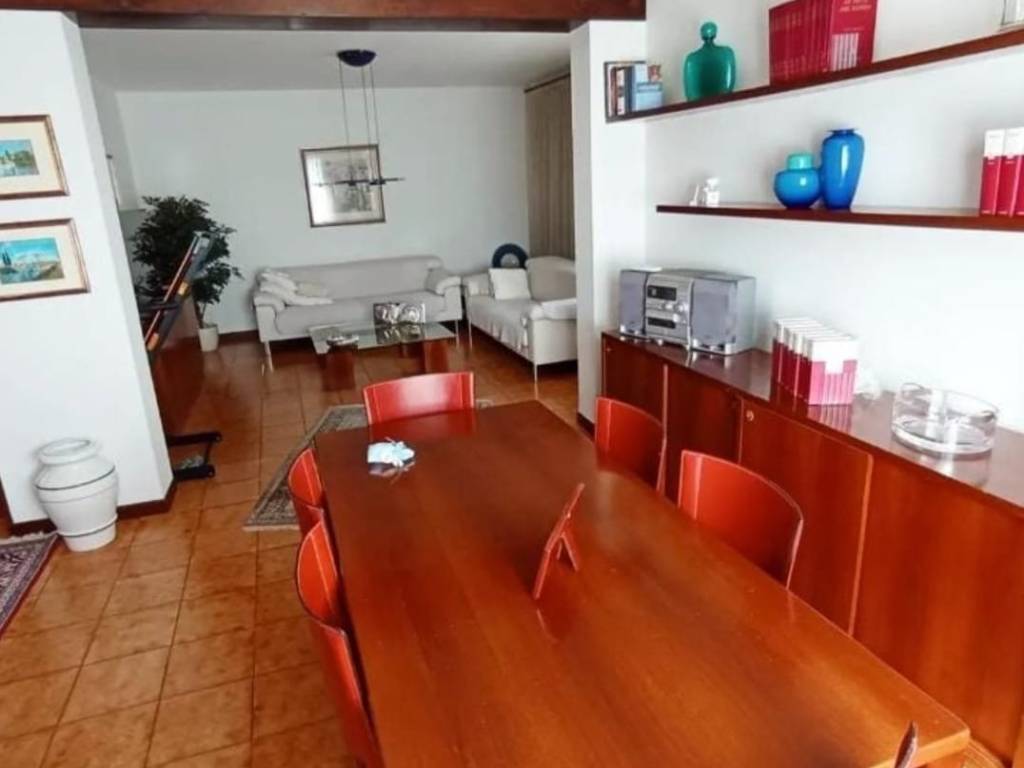 casa indipendente in vendita a Romano d'Ezzelino