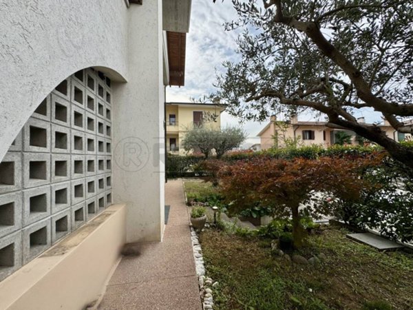 casa indipendente in vendita a Romano d'Ezzelino