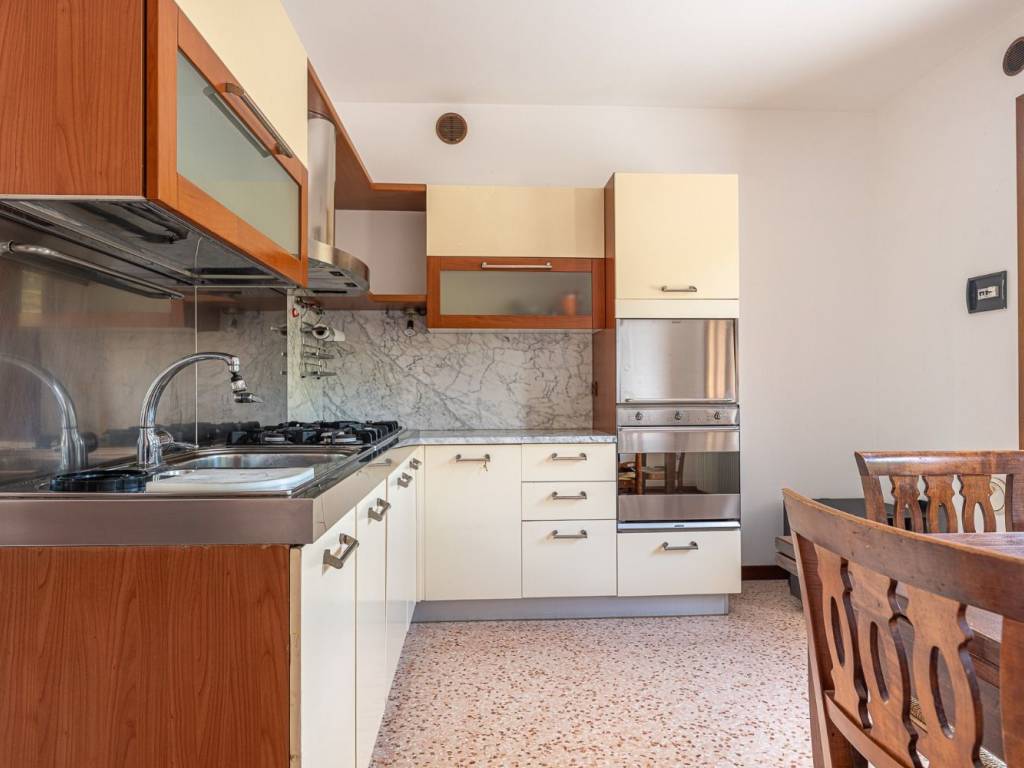 casa indipendente in vendita a Romano d'Ezzelino