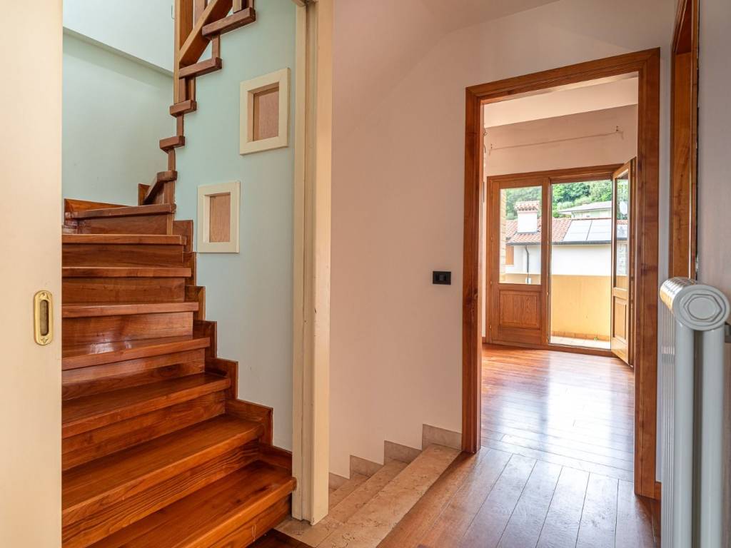 casa indipendente in vendita a Romano d'Ezzelino