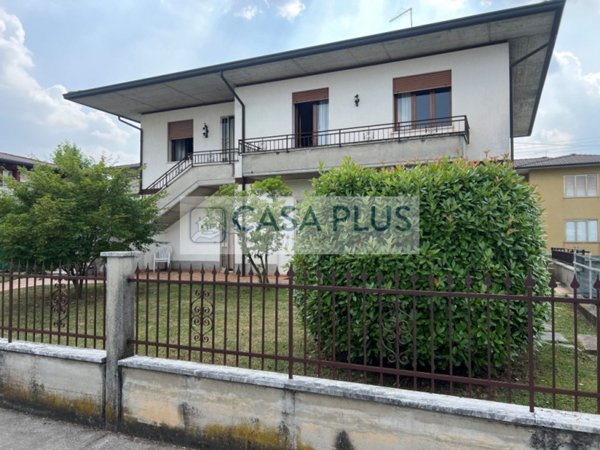 casa indipendente in vendita a Romano d'Ezzelino