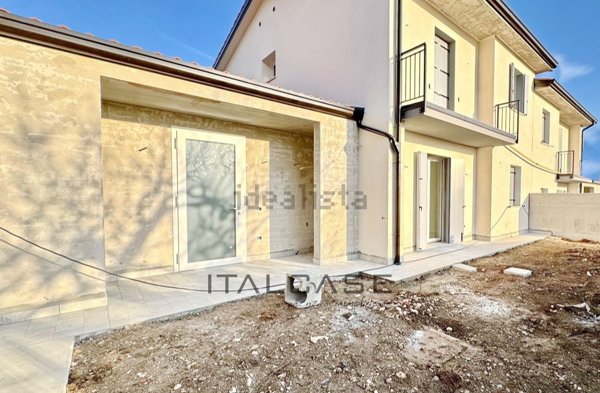 casa indipendente in vendita a Romano d'Ezzelino