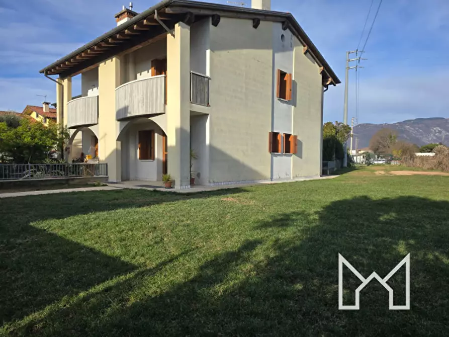 casa indipendente in vendita a Romano d'Ezzelino in zona Fellette