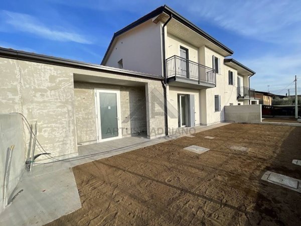 casa indipendente in vendita a Romano d'Ezzelino