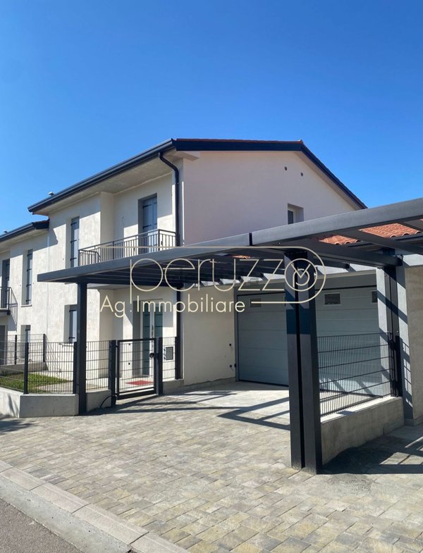 casa indipendente in vendita a Romano d'Ezzelino