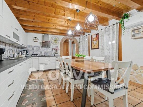 casa indipendente in vendita a Romano d'Ezzelino