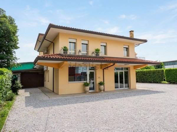 appartamento in vendita a Romano d'Ezzelino