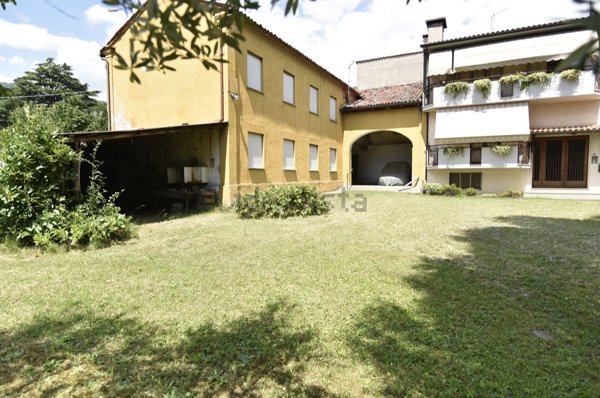 appartamento in vendita a Romano d'Ezzelino in zona Sacro Cuore
