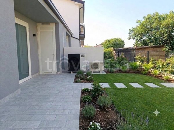 casa indipendente in vendita a Romano d'Ezzelino