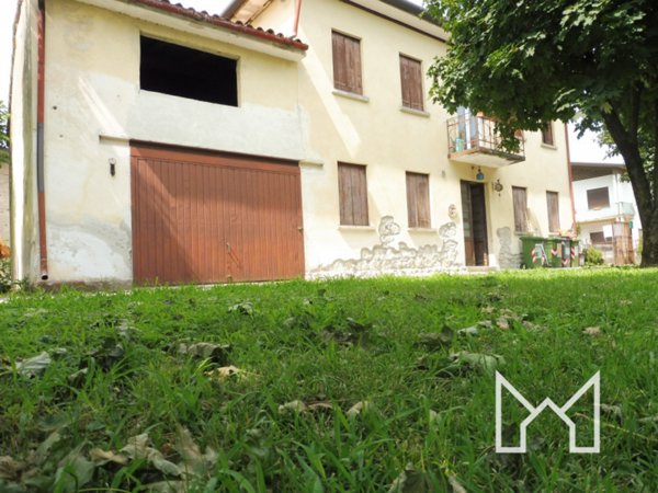 casa indipendente in vendita a Romano d'Ezzelino in zona Fellette