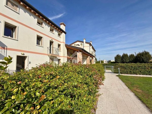 appartamento in vendita a Romano d'Ezzelino in zona Sacro Cuore