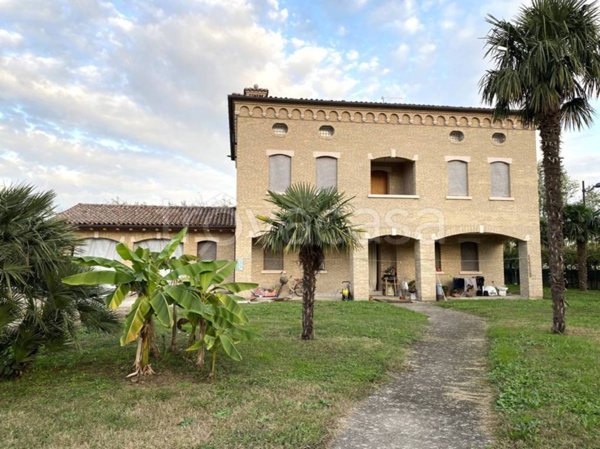 casa indipendente in vendita a Rosà