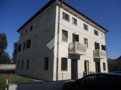 appartamento in vendita a Rosà in zona Travettore
