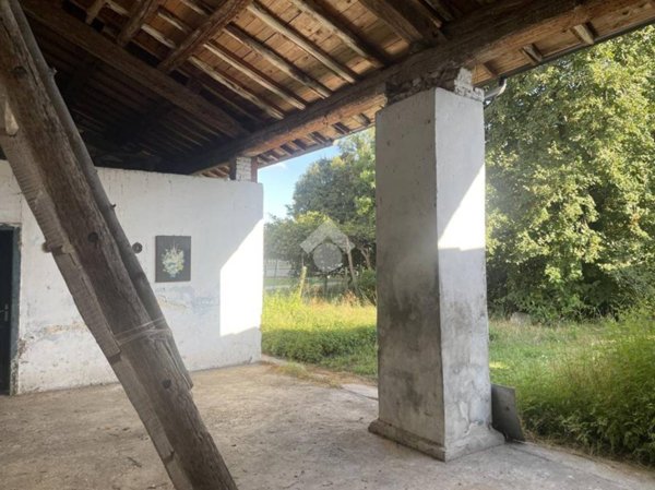 casa indipendente in vendita a Rosà