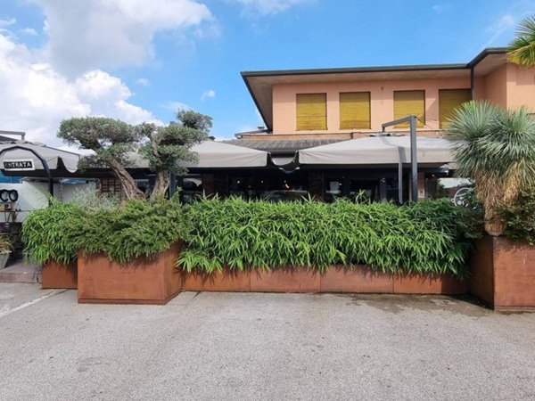 negozio in vendita a Rosà