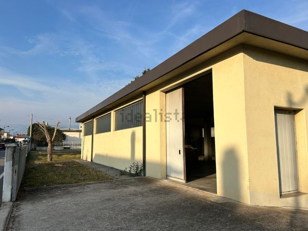 terreno edificabile in vendita a Rosà