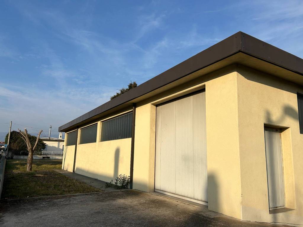 terreno edificabile in vendita a Rosà