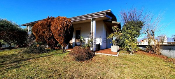 casa indipendente in vendita a Rosà