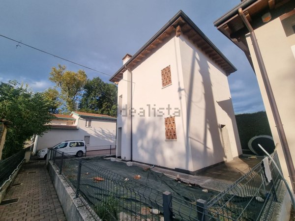 pentavano in vendita a Rosà