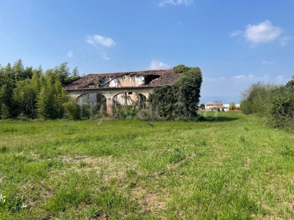casa indipendente in vendita a Rosà