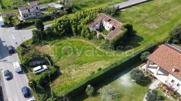 casa indipendente in vendita a Rosà