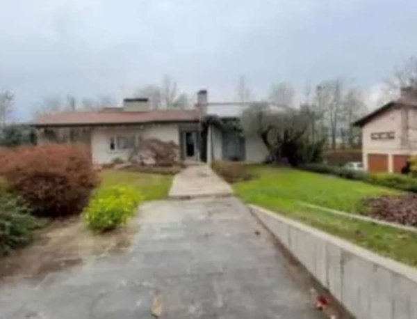 casa indipendente in vendita a Rosà