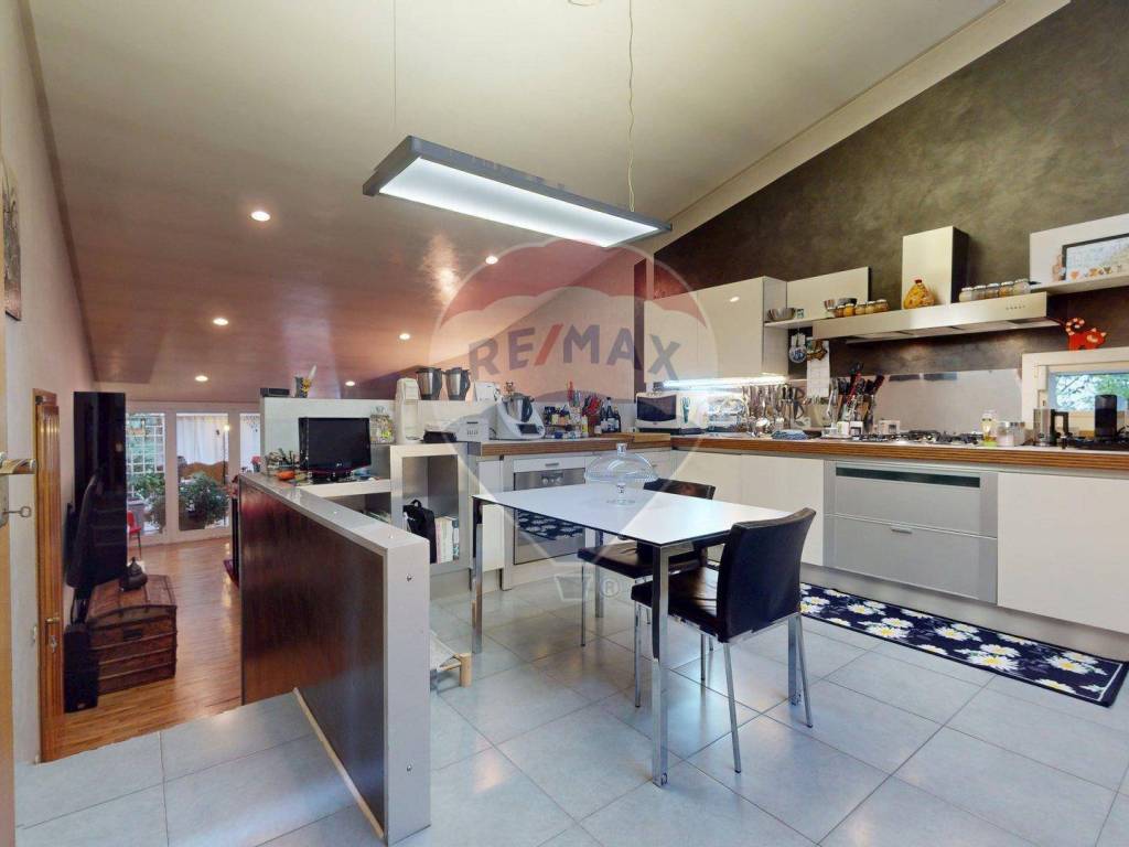 casa indipendente in vendita a Rosà