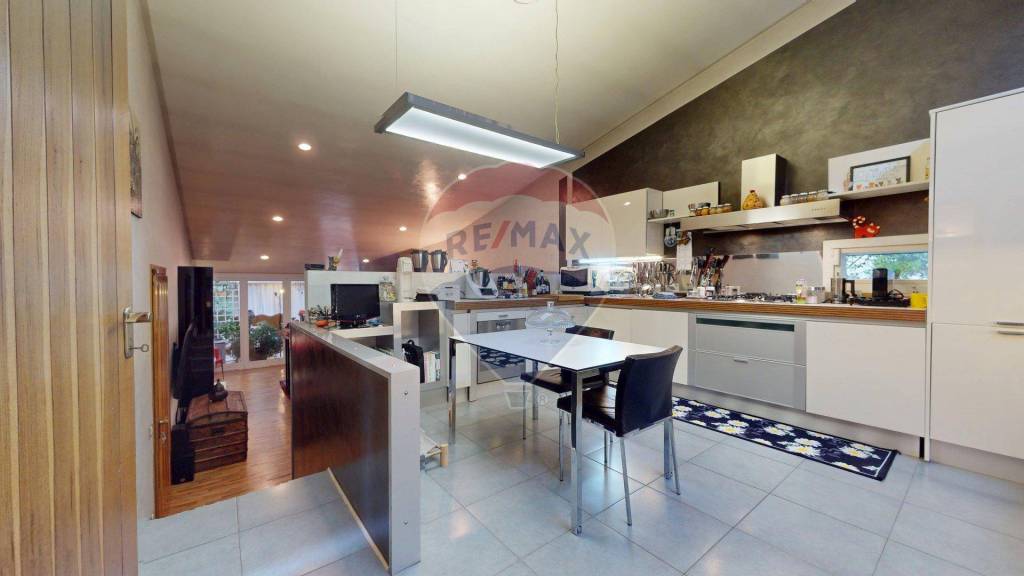 casa indipendente in vendita a Rosà