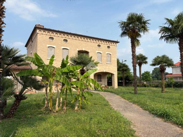 casa indipendente in vendita a Rosà in zona San Pietro