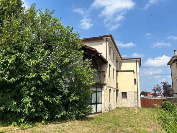 casa indipendente in vendita a Rosà
