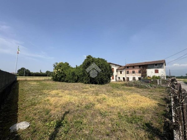 casa indipendente in vendita a Rosà