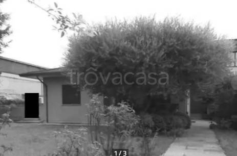casa indipendente in vendita a Rosà