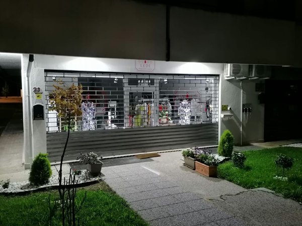 negozio in vendita a Rosà