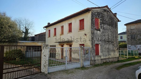 appartamento in vendita a Rosà