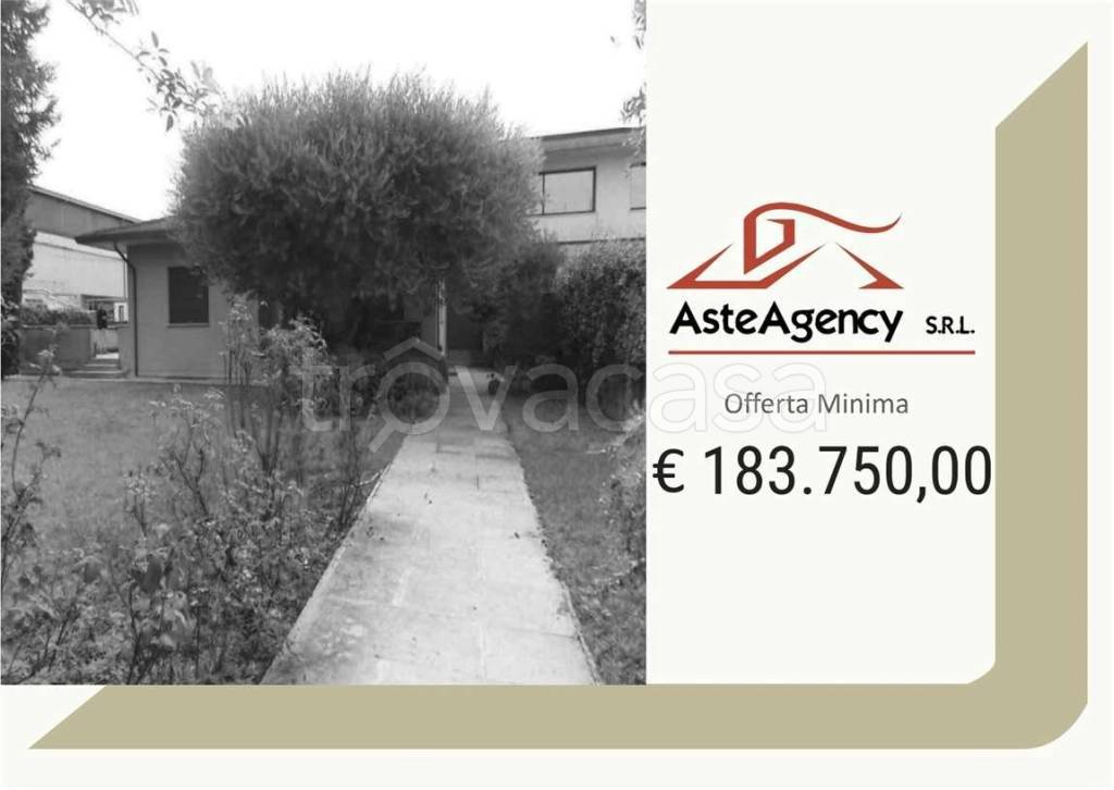 casa indipendente in vendita a Rosà