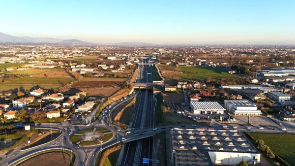 terreno edificabile in vendita a Rosà